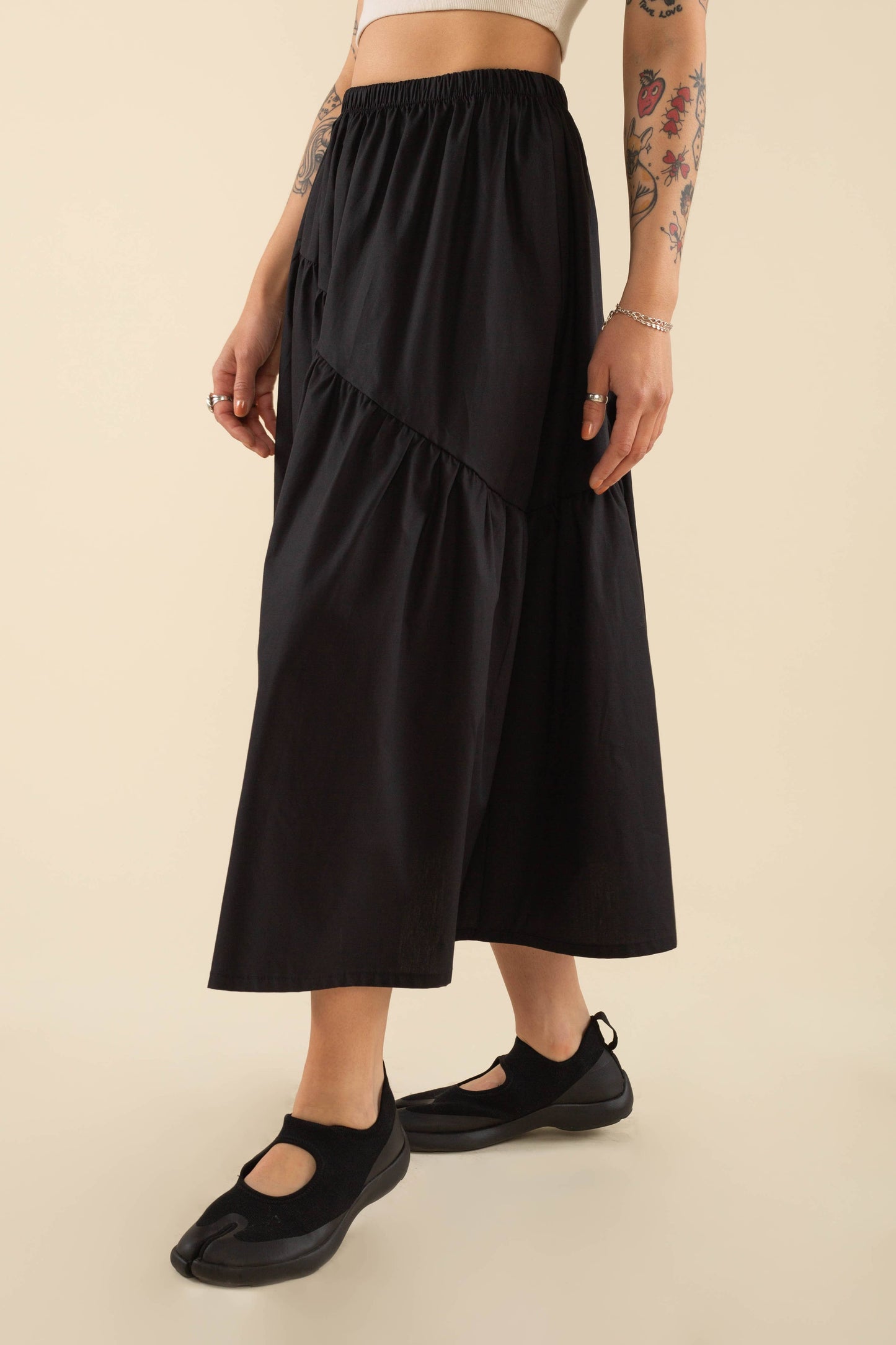 Danny Midi Skirt : Black