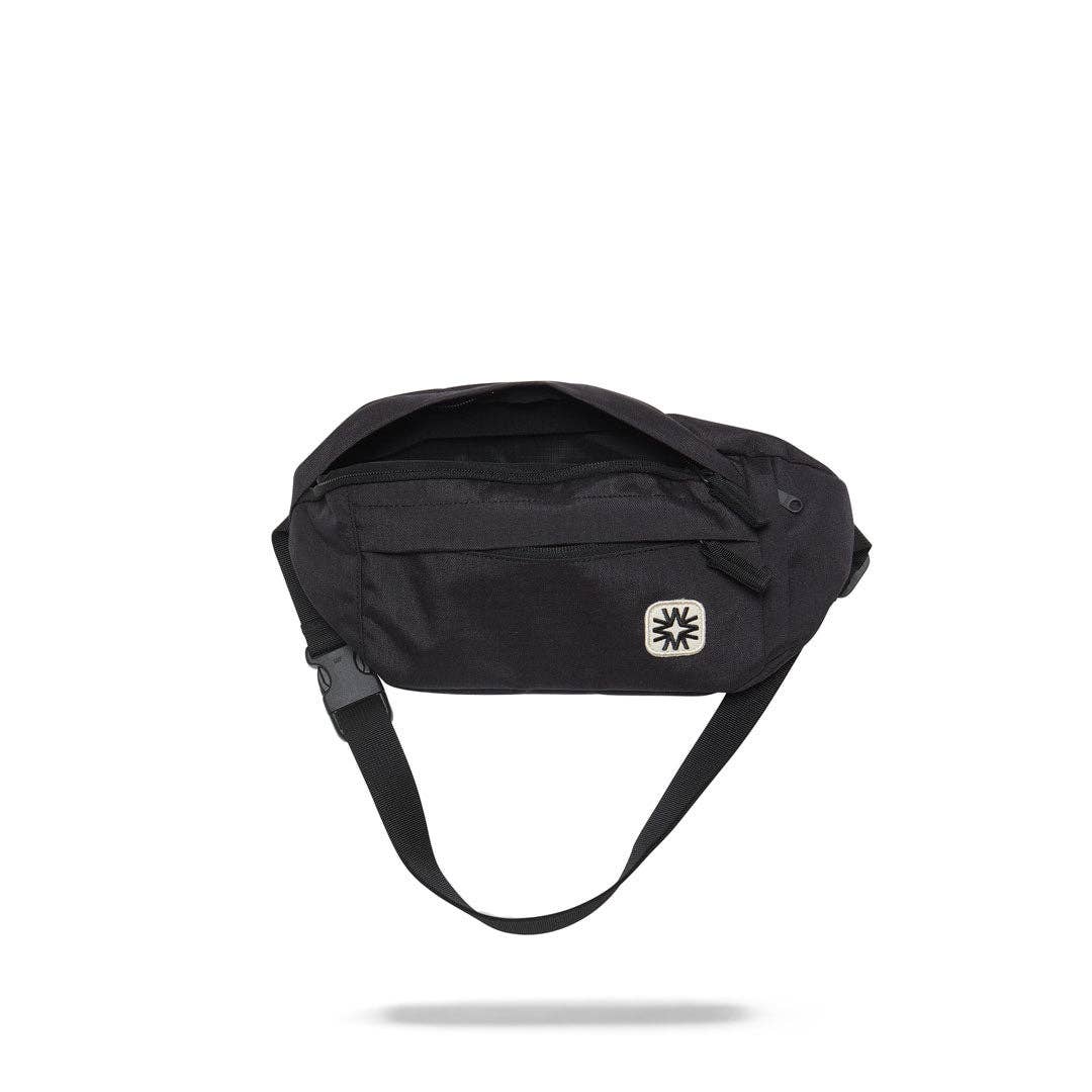 Louie Sling Black-Out