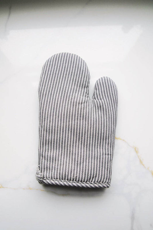 Simple Stripe Oven Mitt