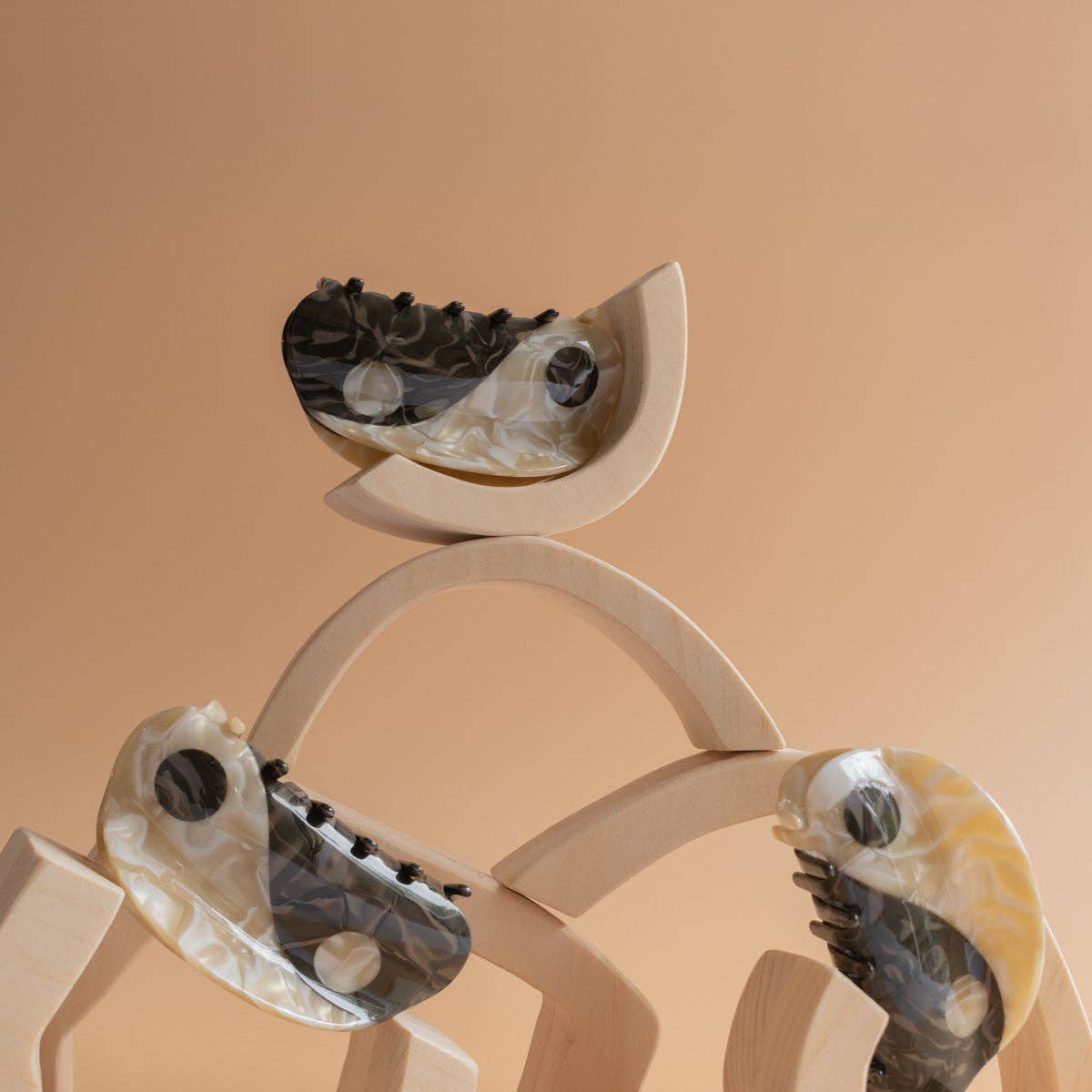 Original Large Neutral Yin-Yang Hair Claw